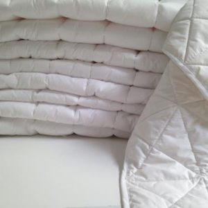 Luxurious and pure organic cot duvet