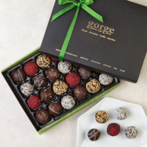 Classic selection box – raw organic chocolate truffles (no alcohol)