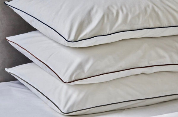 Piping Edged Luxurious White Percale Organic Cotton Pillowcases 1